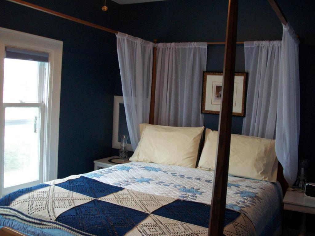 Green Oaks B&B Niagara-on-the-Lake Pokoj fotografie